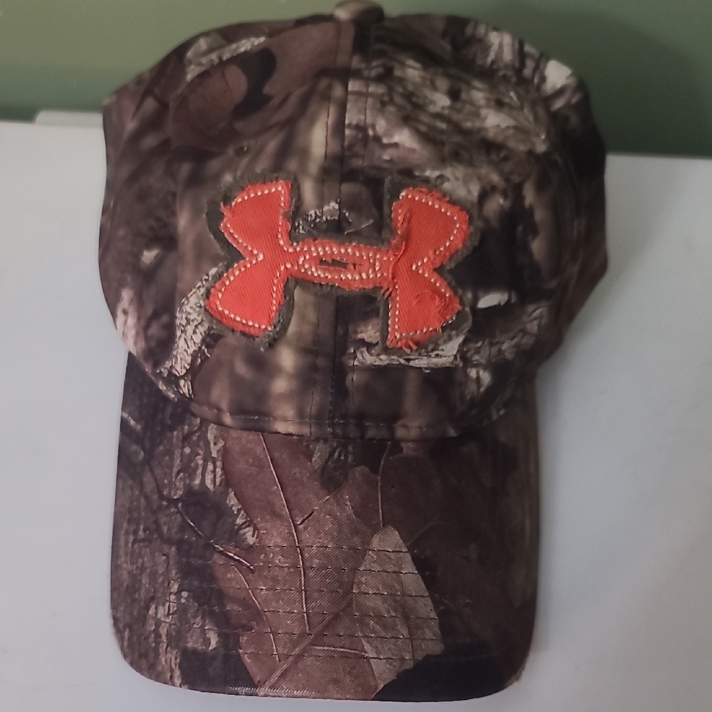 Under Armour Kids' Cap with Camo and Orange Logo